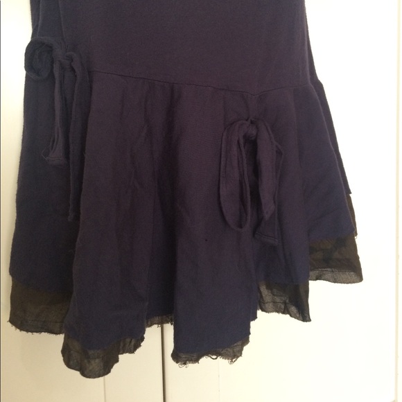 🥰🥰 {Anthro} Left of Center Peplum Top - Picture 2 of 8